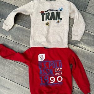 Set of 2 sweat shirt size 5.